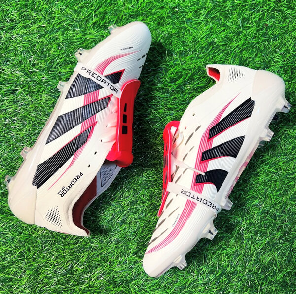Chaussures de Foot Predator