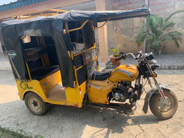 tricycle salonie