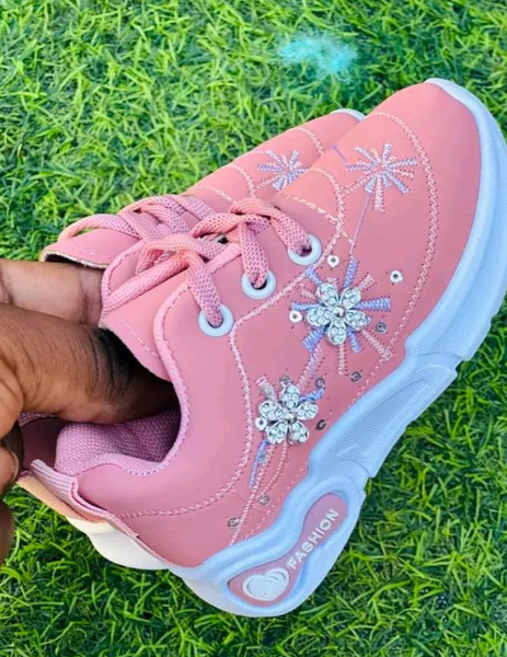 Kids sneakers