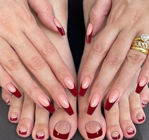 Faux Ongles Mains et Pieds
