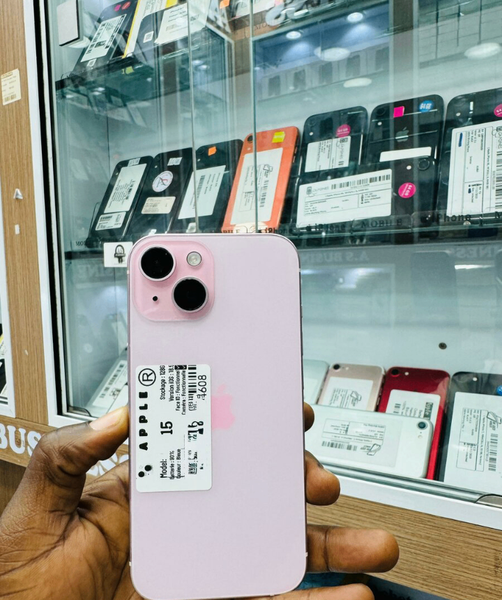 iPhone 15 Rose 128Go