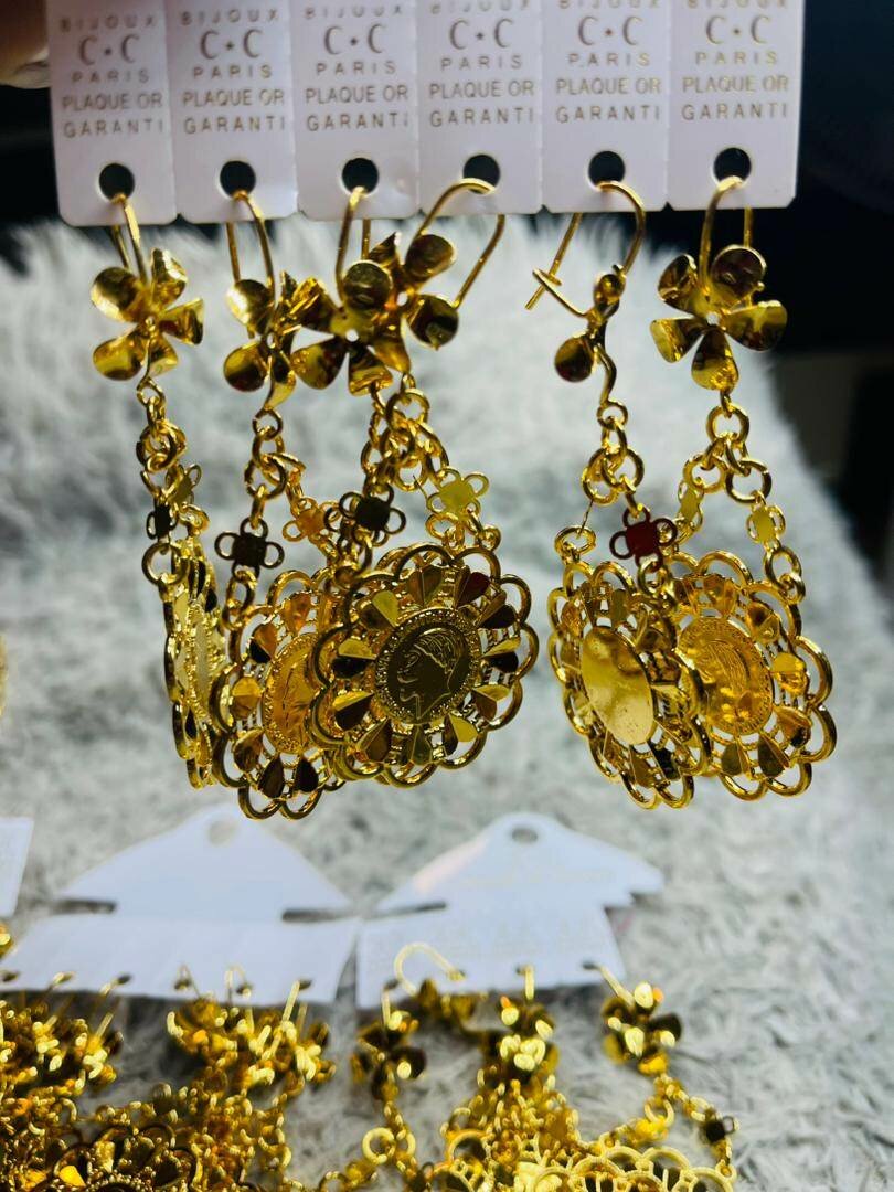 Boucles d'oreilles dorées