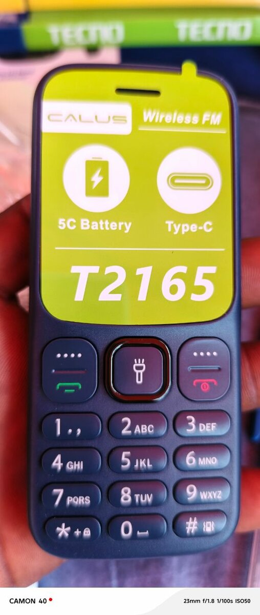 Téléphone Calus T2165 FM