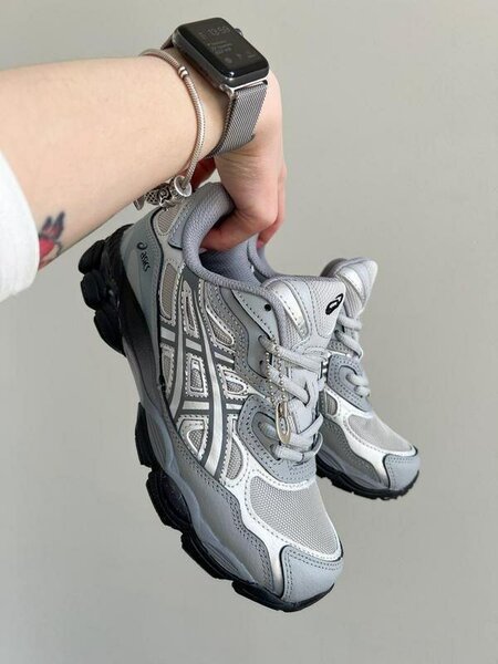 Chaussures de sport légères homme