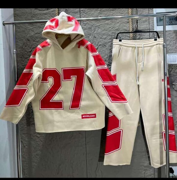 Ensemble de survêtements tendance