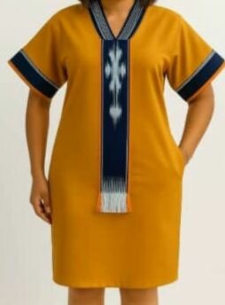 Robe en lin brodée élégante