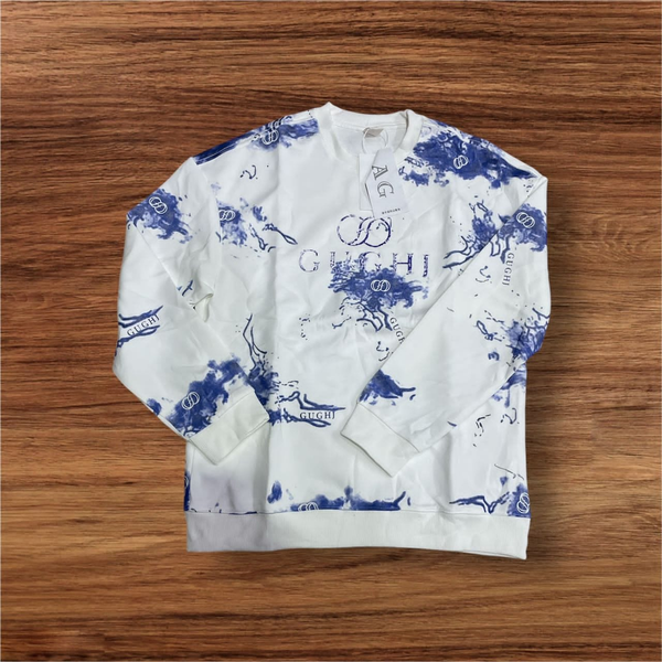 sweatshirt white with blue logos