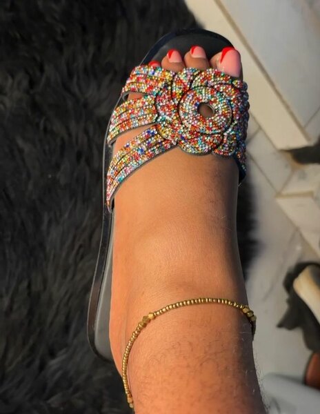 Sandales à strass élégantes