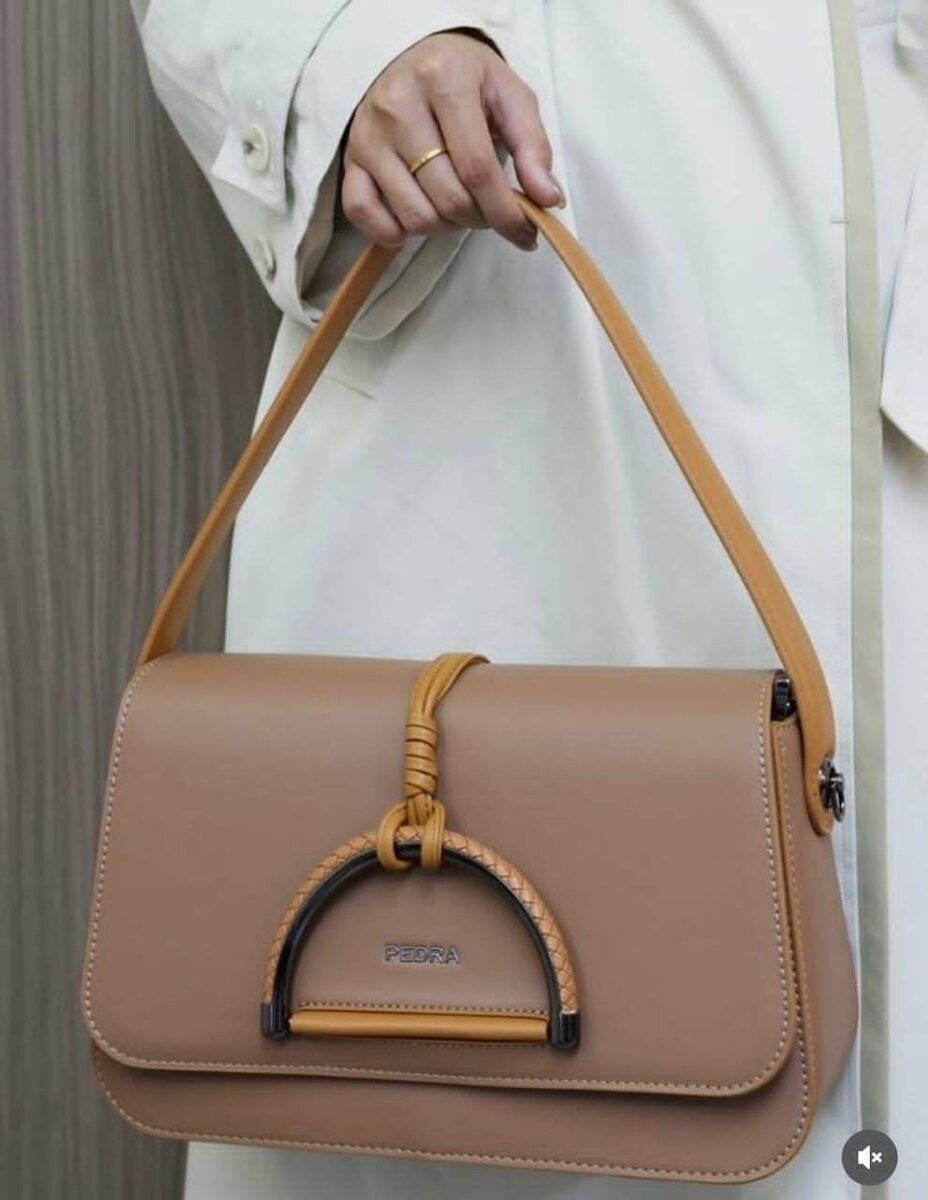 Sac à main cuir élégant