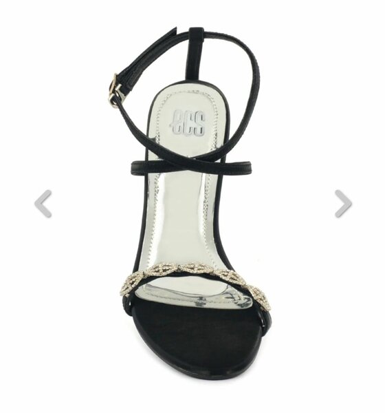 Eleganza kitten heels