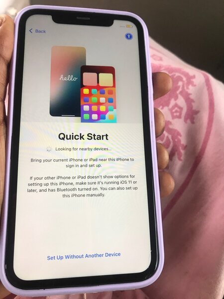 iPhone 11 256 gb iCloud locked