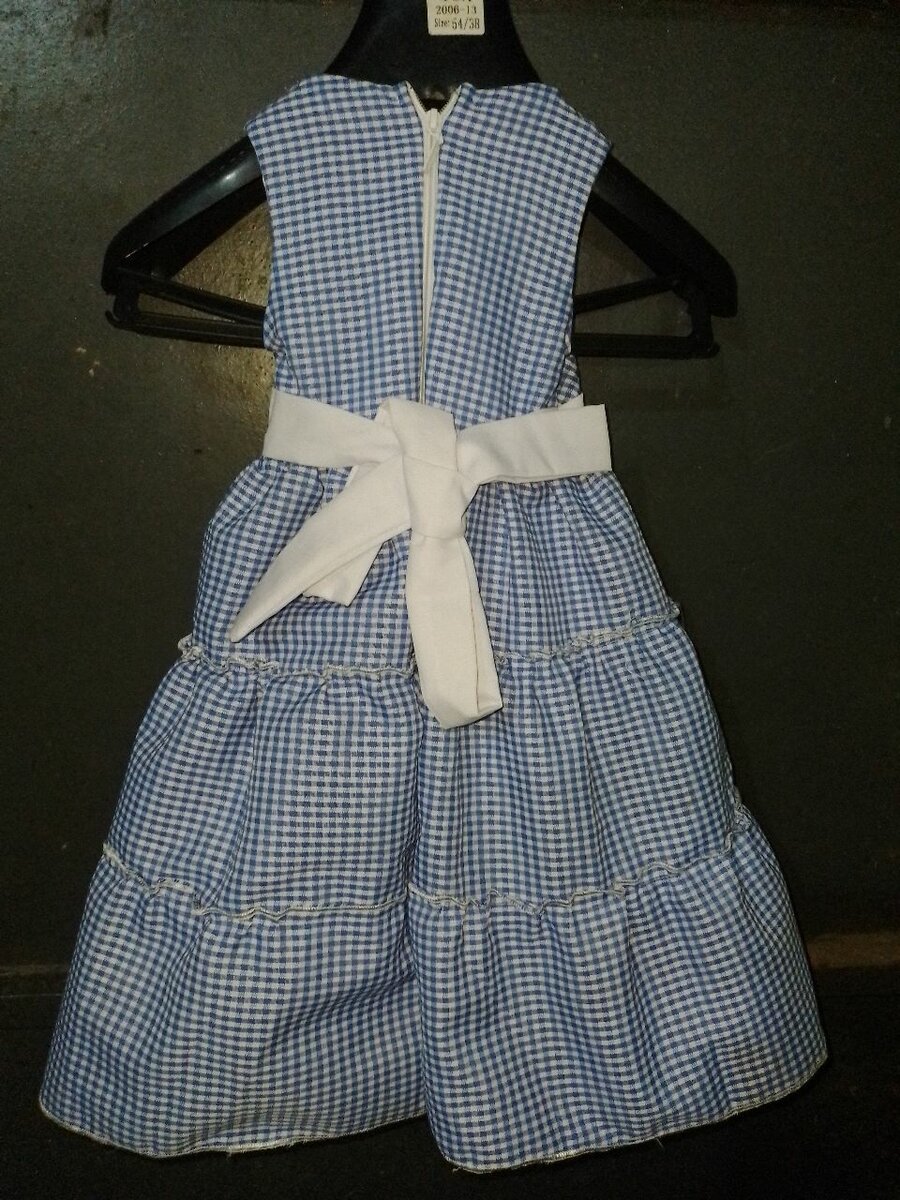 Robe scolaire de la maternelle