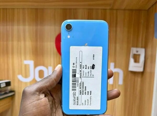 Smartphone performant bleu