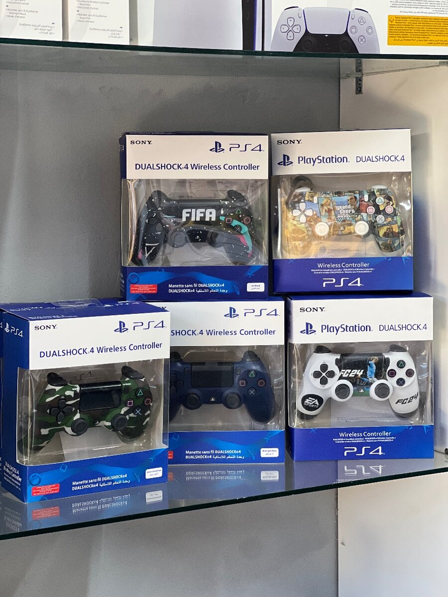 PS4 CONTROLLERS