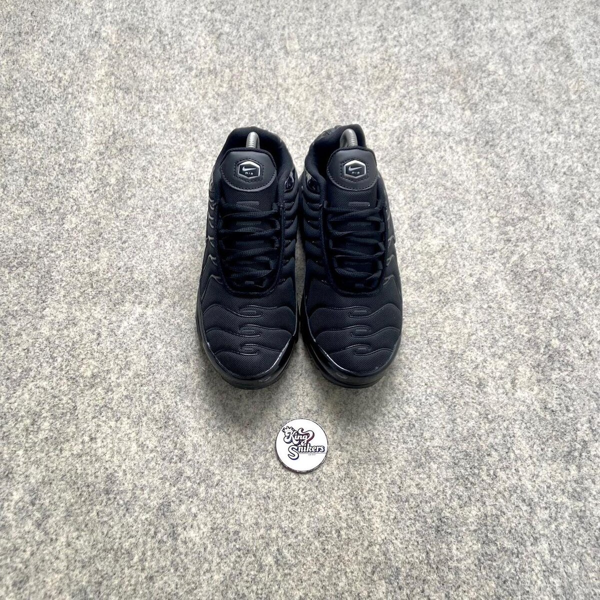 Baskets noires tendance