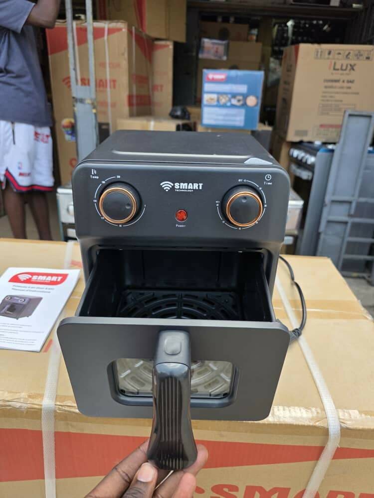 Friteuse à air chaud compacte