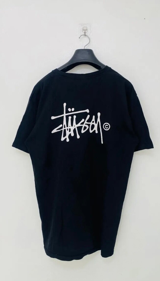 T-shirt noir Stussy
