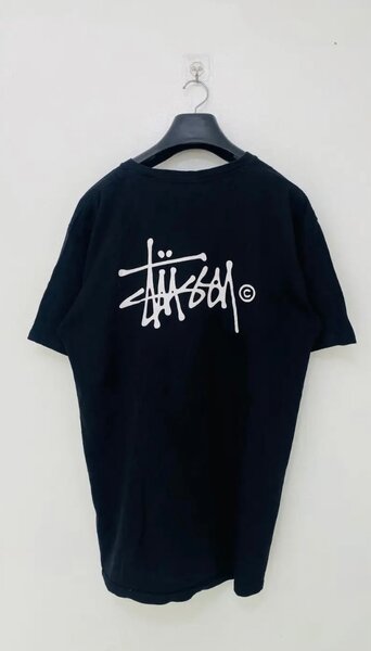 T-shirt noir Stussy