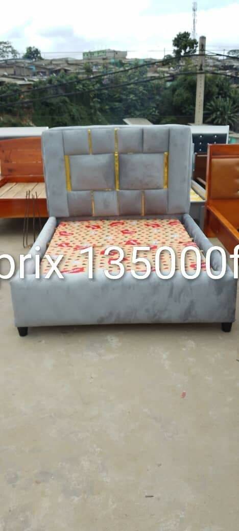 Lit Double Confortable Velours