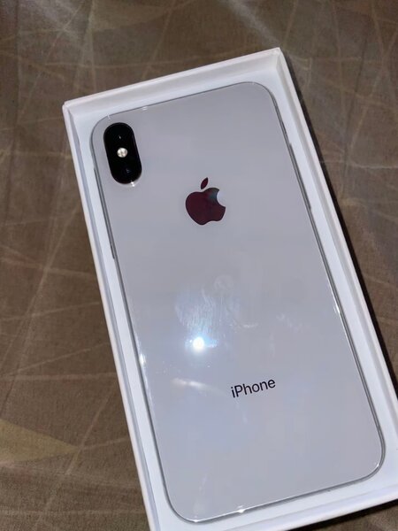 iPhone X 64GB Reconditionné