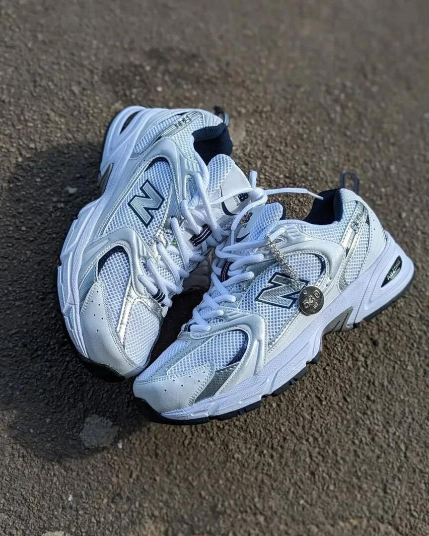 New Balance Baskets Blanches Homme