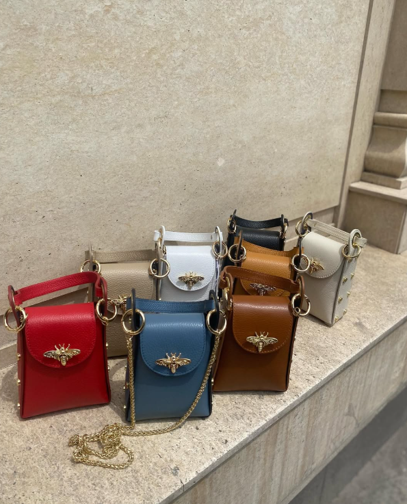 сумки разных цветов