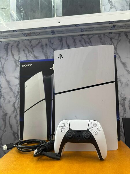 PS5 SLIM DIGITAL