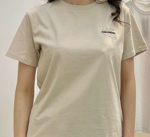 Футболки в стиле Calvin Klein