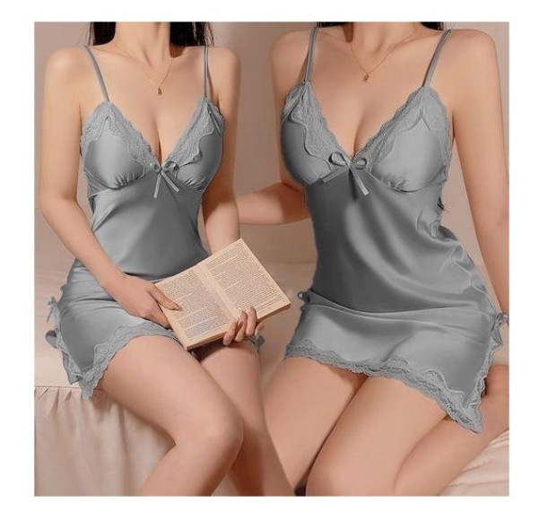 Ensemble de lingerie satinée