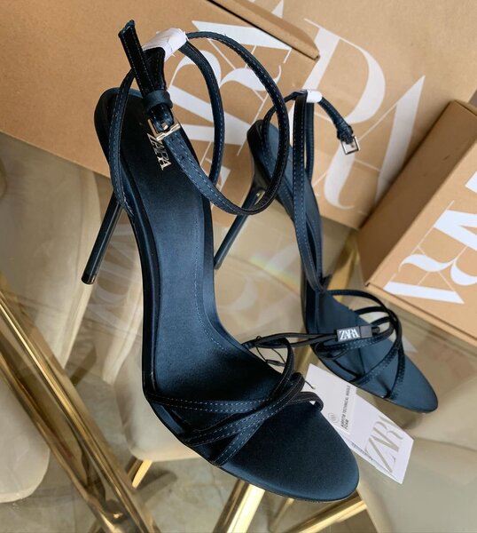 Sandales à talons élégantes