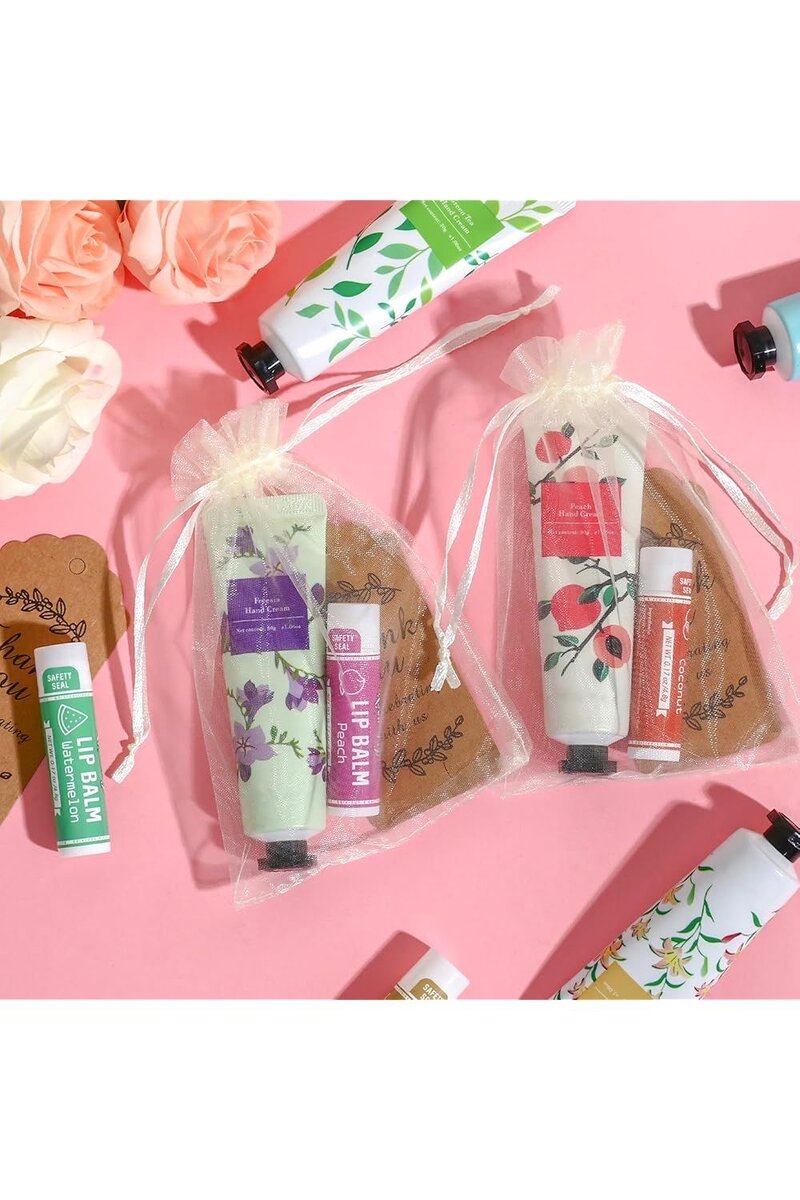 Ensemble de Baumes à Lèvres et Crèmes Mains