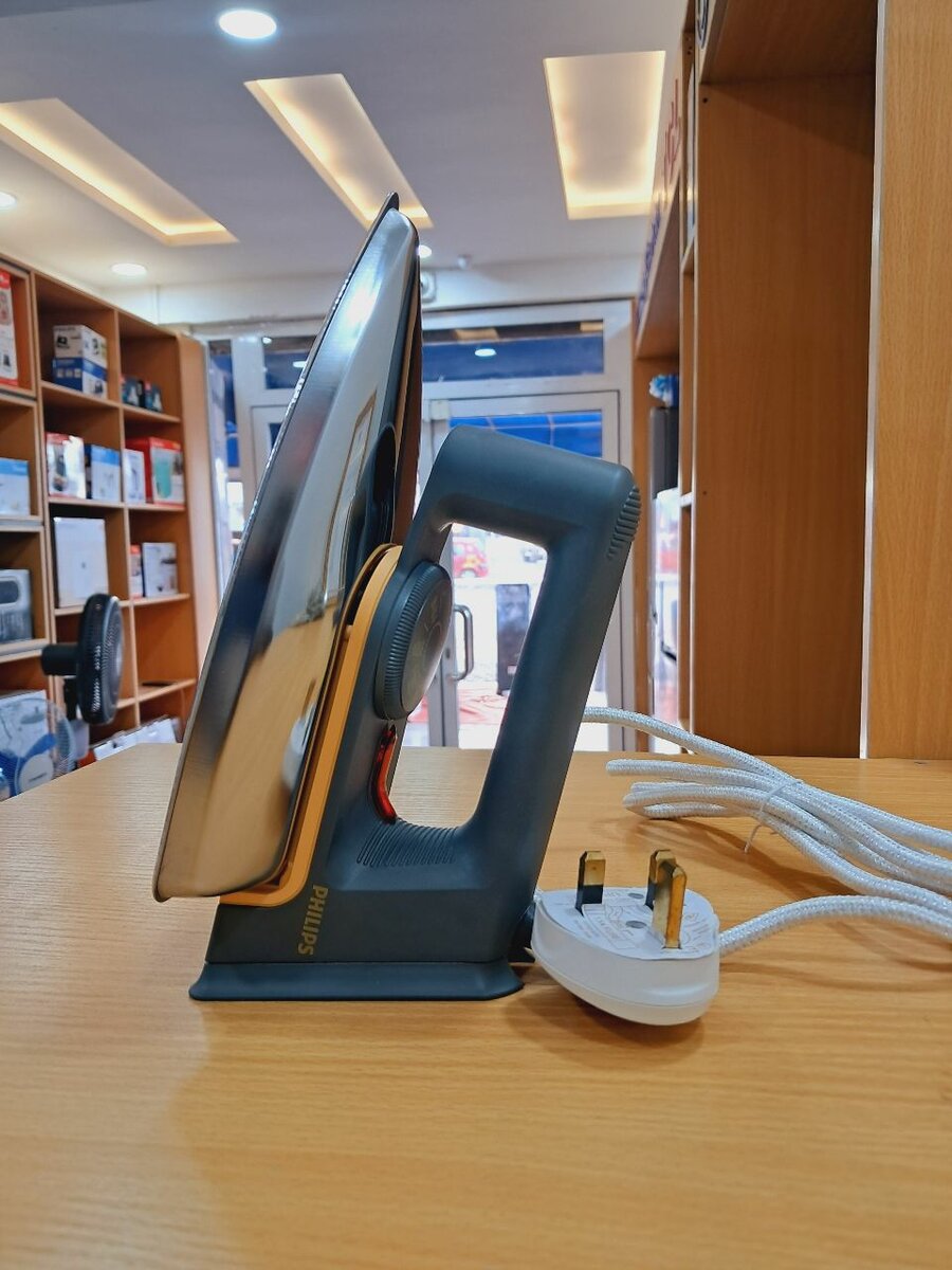 Efficient Philips dry iron