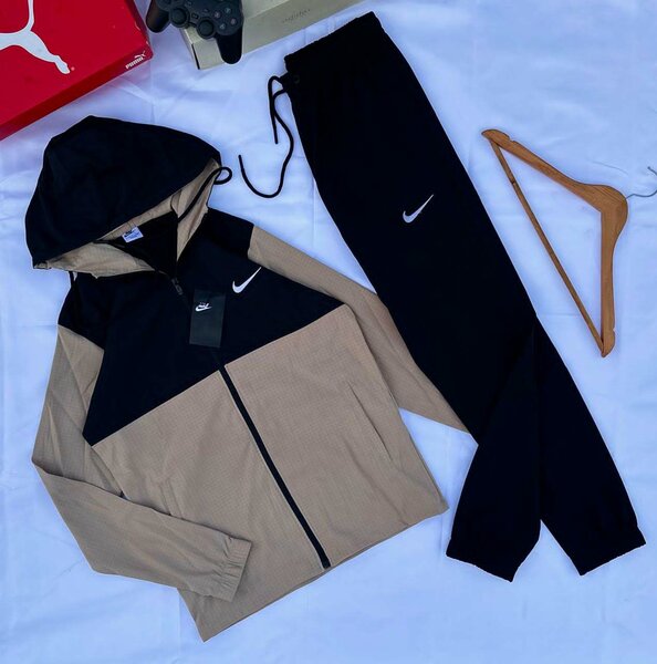 Ensemble survêtement Nike