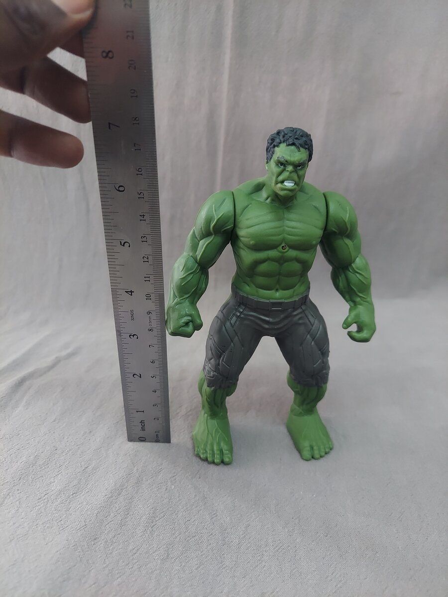 Figurine Hulk 17cm Avenger