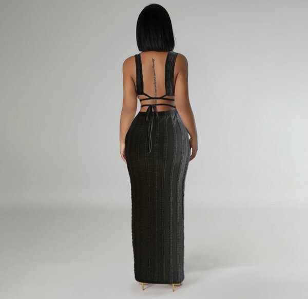 Robe longue dos nu élégante