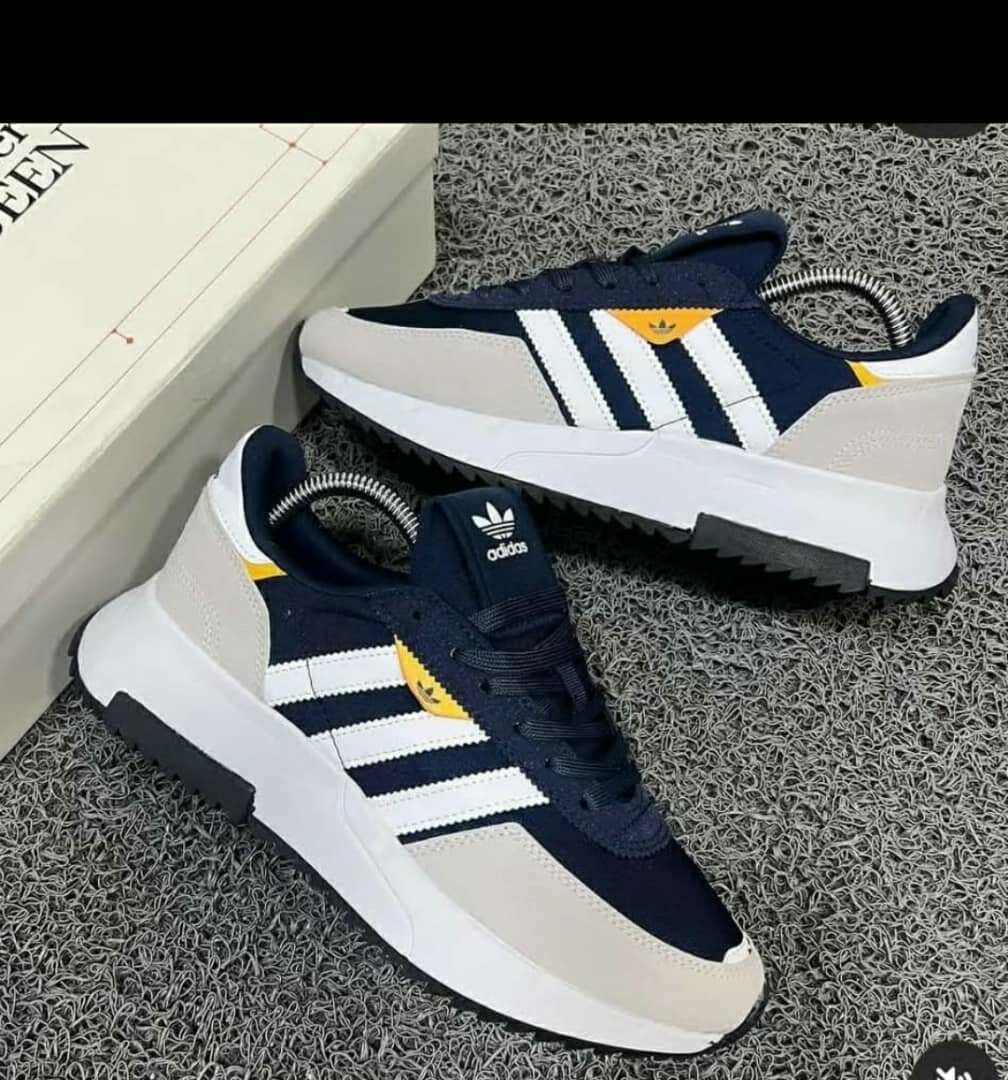 Baskets Adidas Originals élégantes