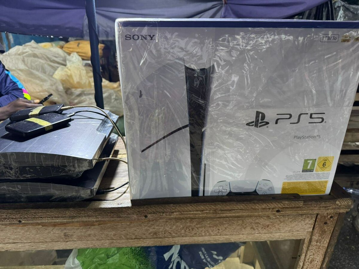 Console PS5 avec manette