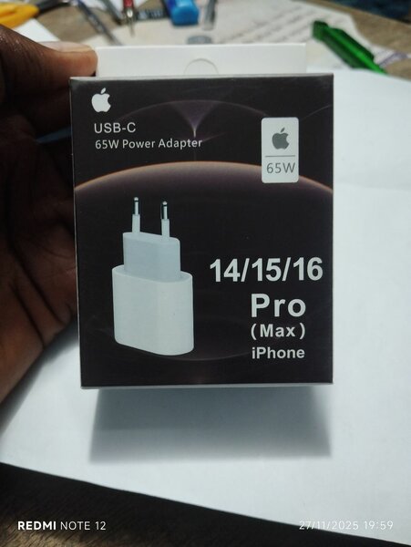 Chargeur USB-C 65W iPhone