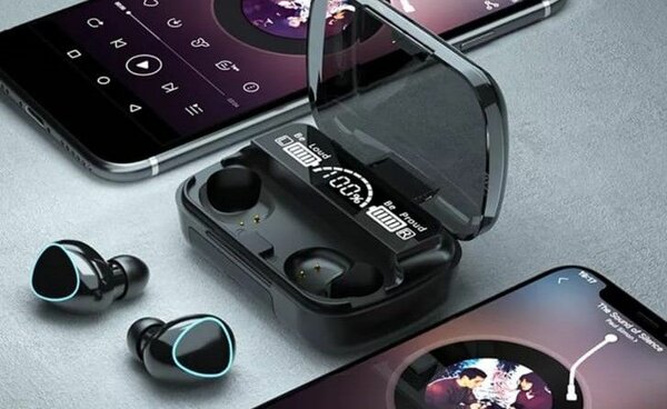 Wireless earbuds