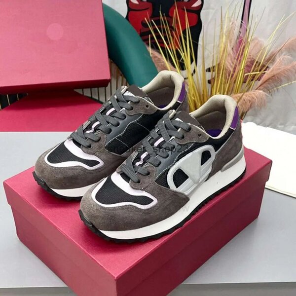 Baskets Valentino élégantes