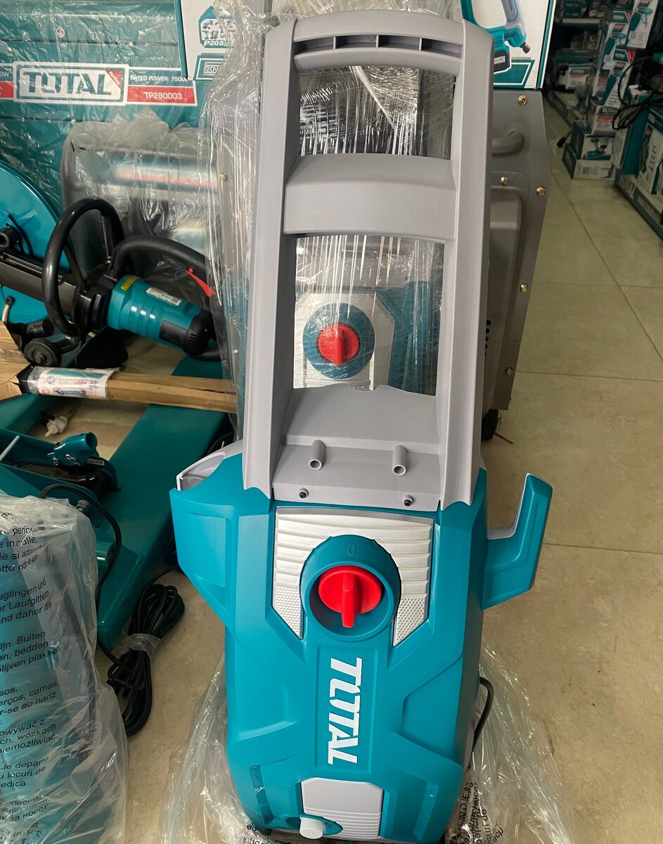 TOTAL High Pressure Washer 1800W