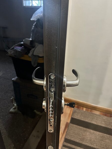 Security door repairs (locksmith)