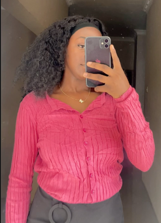  Short knitted cardigan with buttons in pink size:M/S