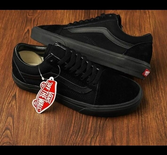 Baskets noires tendance