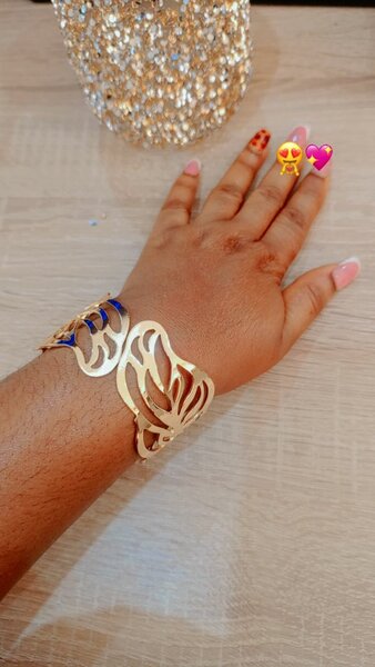 Bracelet doré papillon élégant