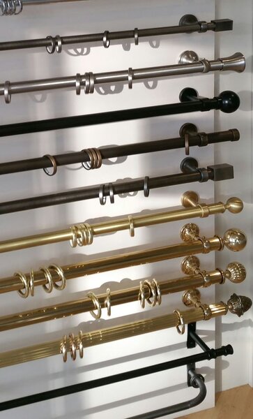 Tringle à rideau dorée élégante