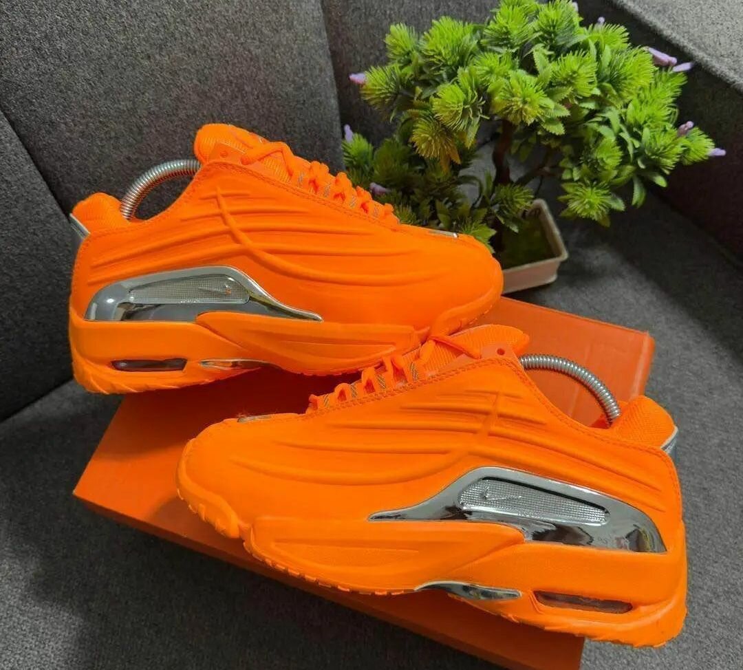 Chaussures de sport orange TN homme