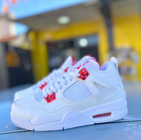 Air Jordan 4