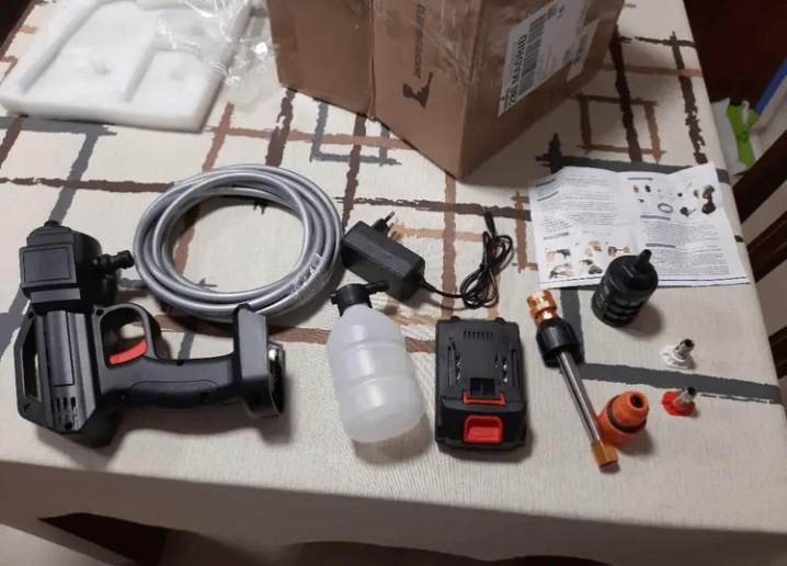 Nettoyeur haute pression portatif