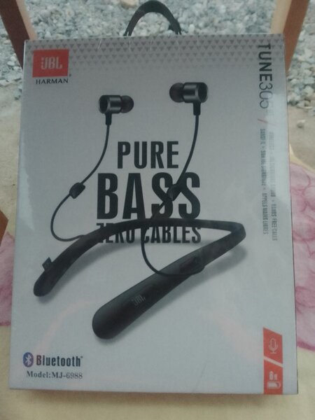 JBL Neck headset